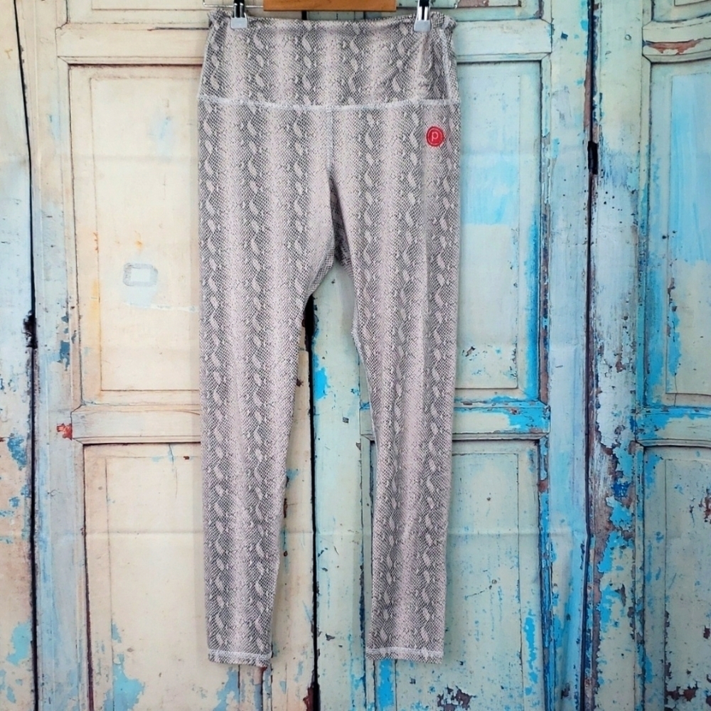 Pure Barre x Pheel Beyond Legging